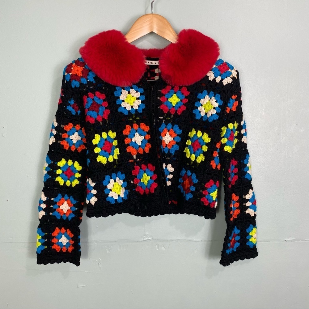 Alice + Olivia Anderson Cropped Cardigan‎ Faux Fur Collar Crochet Sz XS Granny - Picture 4 of 8